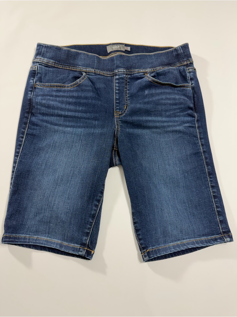 Torrid Lean Jean Super Soft Bermuda Denim Shorts Size 00 High Rise Pull On